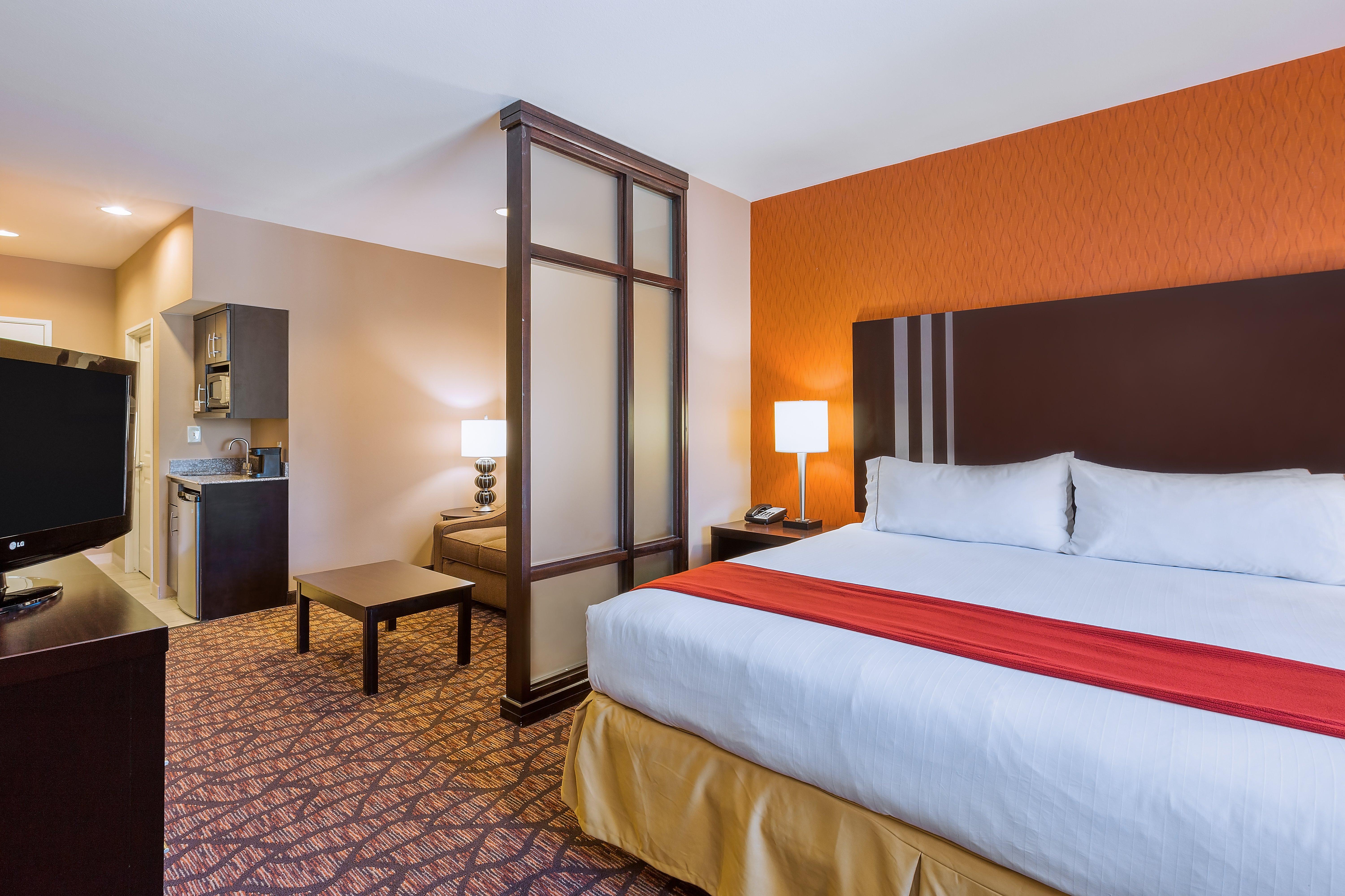 Express And By Ihg 3* Alpine
