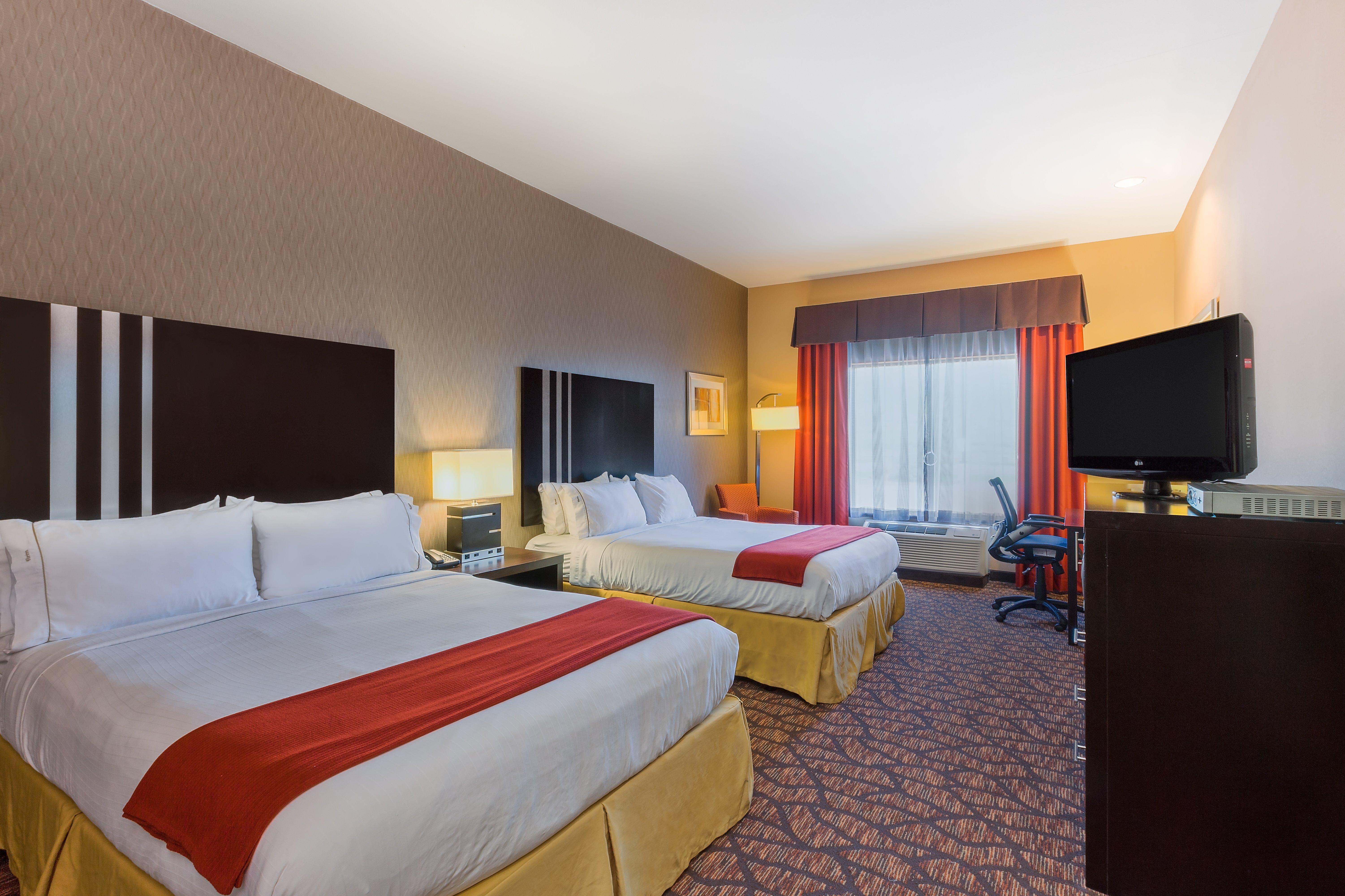Express And By Ihg Hotel 3*