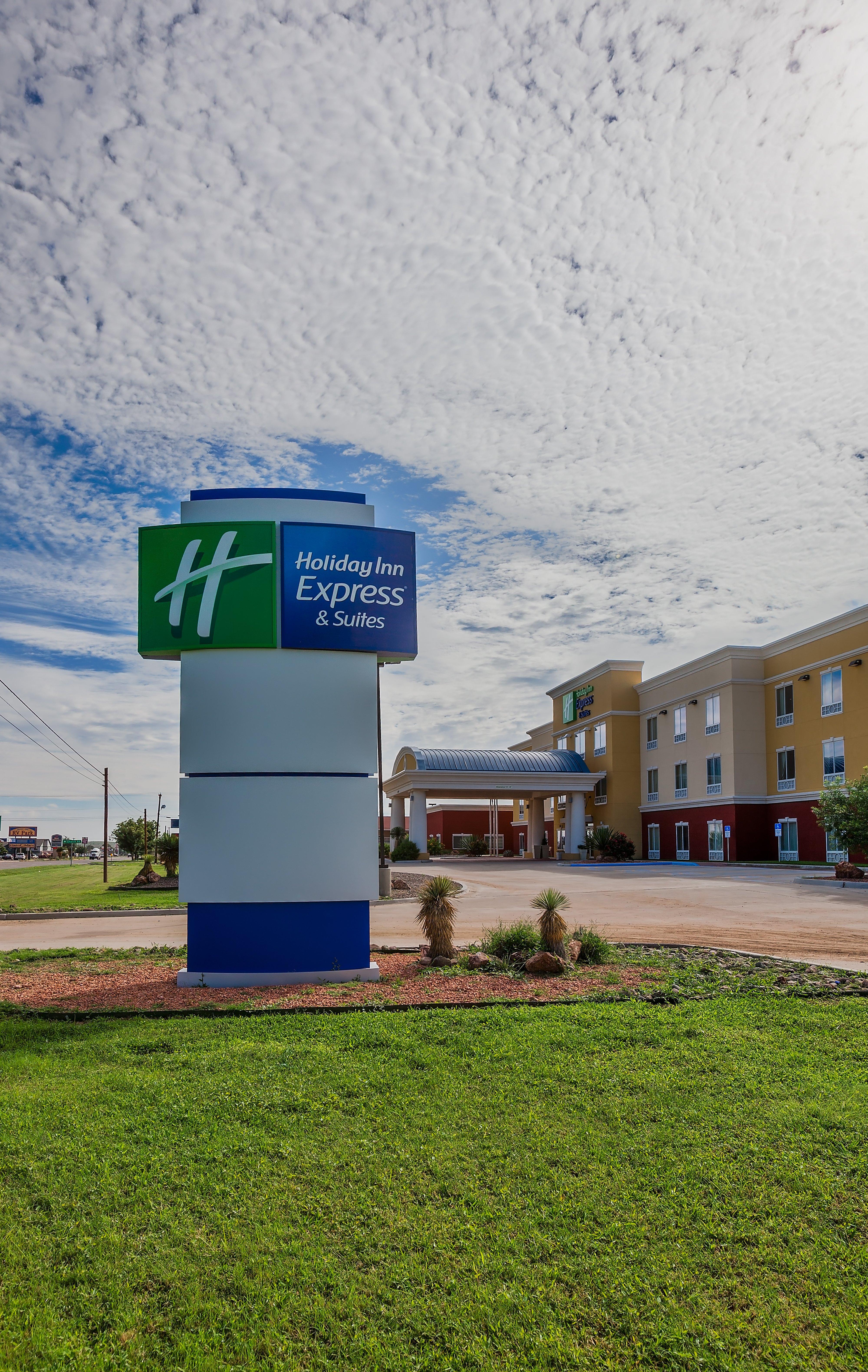 Express And By Ihg Hotel 3*
