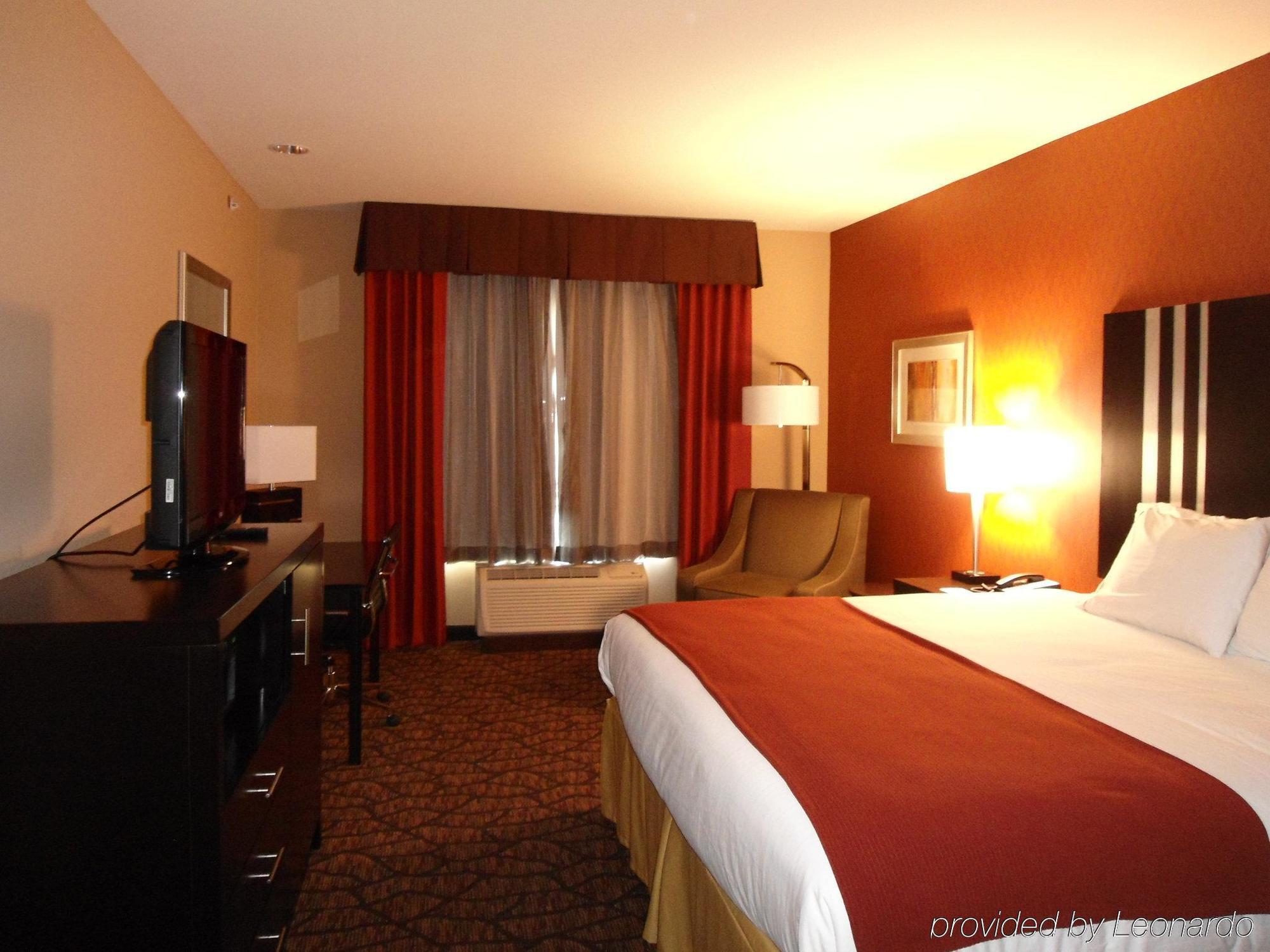 Express And By Ihg 3* Alpine